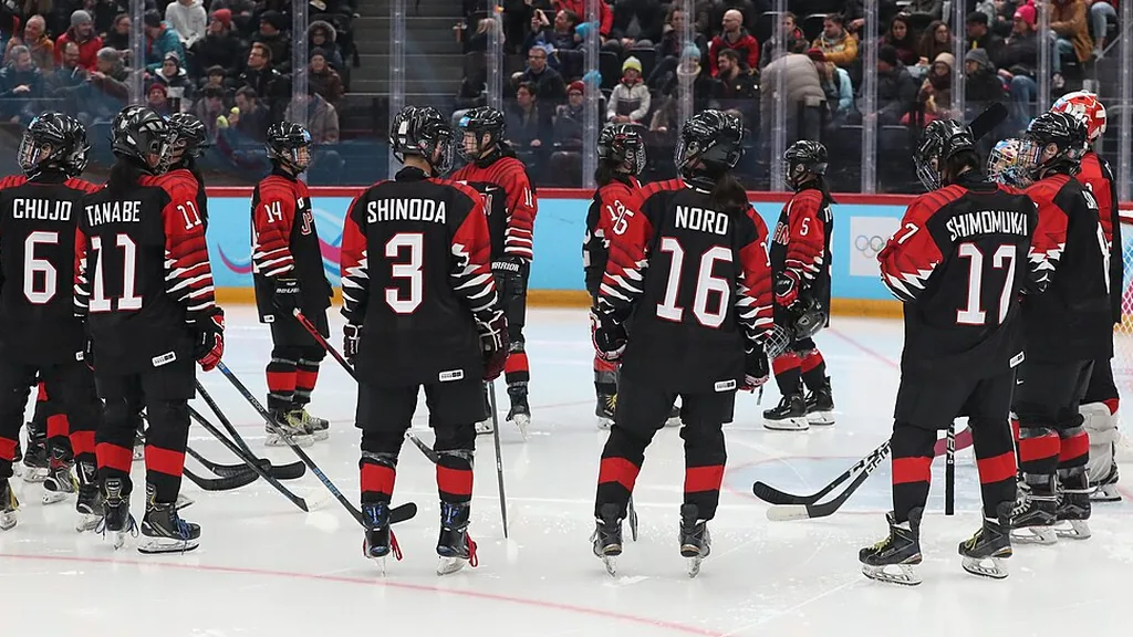 Schweiz bezwingt Finnland 4:2 – Perfekte Vorrunde mit sieben Siegen beschert Gruppensieg an der Heim-WM