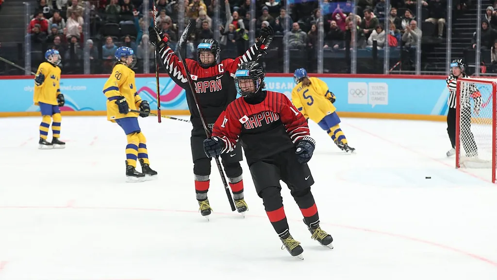 EHC Red Bull München gewinnt 4:2 gegen Lausanne HC – Auftakterfolg beim Südtirol Summer Classic